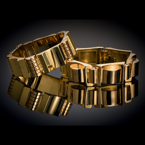 Tank bracelets,
c. 1940 image