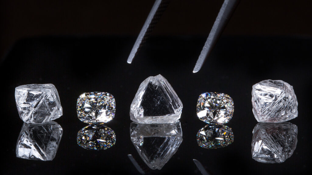 Synthetic diamonds image
