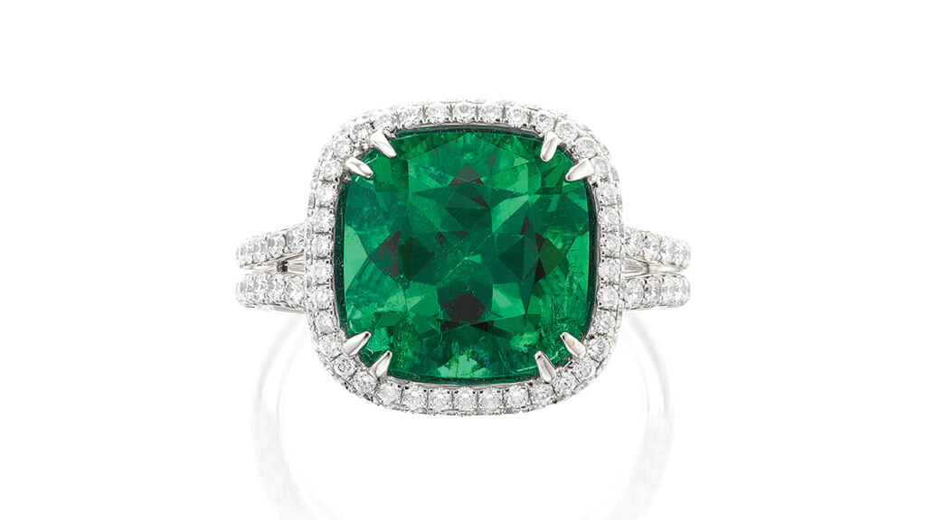 Colombian emerald and diamonds, cushion-shaped, ring image