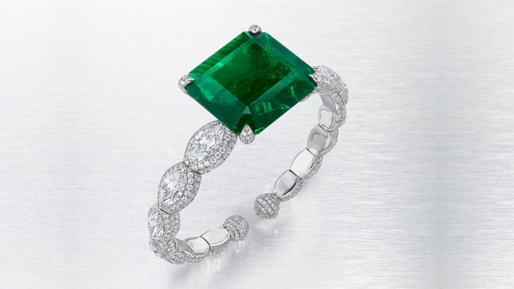 Etcetera emerald and diamonds bangle at Christie's image
