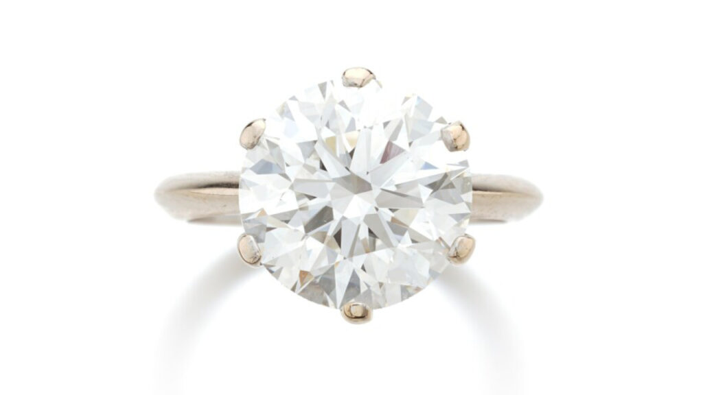 Brilliant-cut diamond ring from Sotheby's image