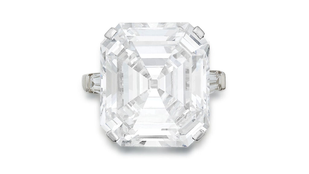 Emerald-cut diamond ring image