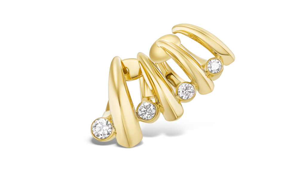 Oera ear cuffs in Fairmined yellow gold image