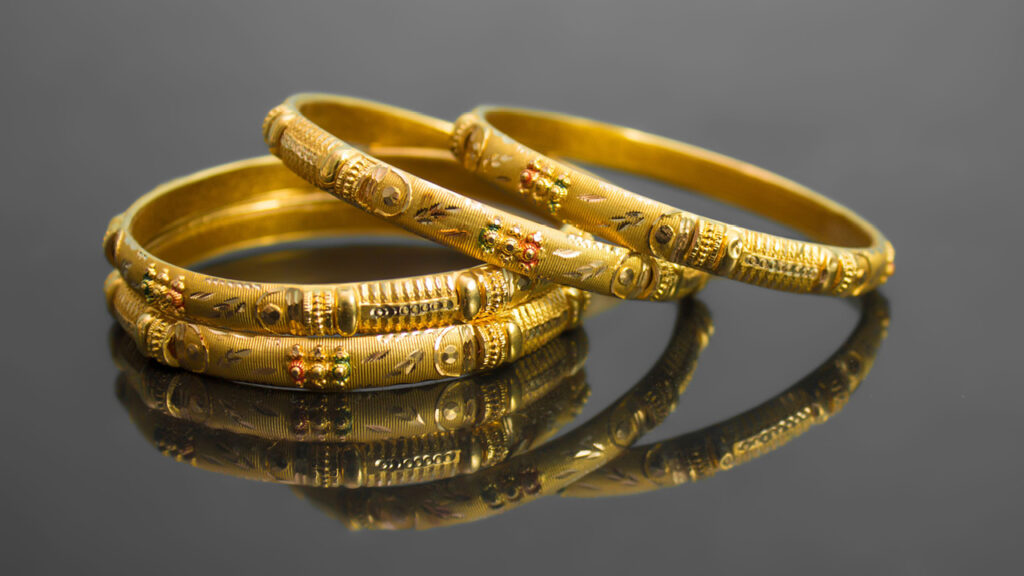 Gold jewelry image