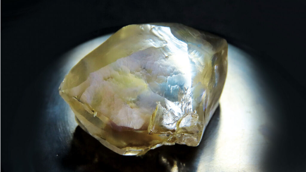 262.5-carat, high-quality diamond from the Ebelyakh deposit of Alrosa’s Mayat mine image