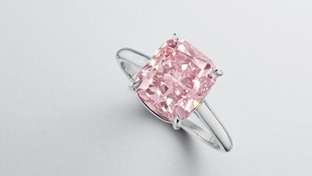 3.18-carat, fancy-vivid-pink diamond ring image.