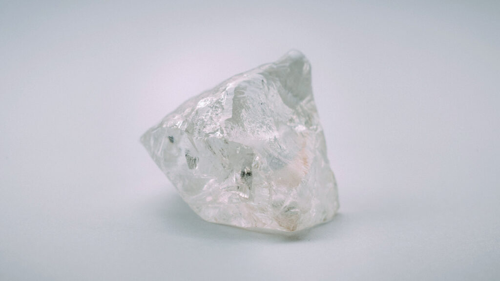 Large rough diamond at De Beers image