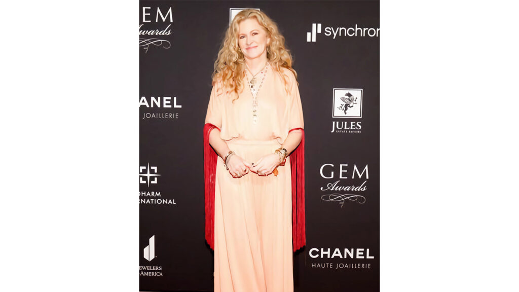 Beth Hutchens at the Jewelers of America gala event image