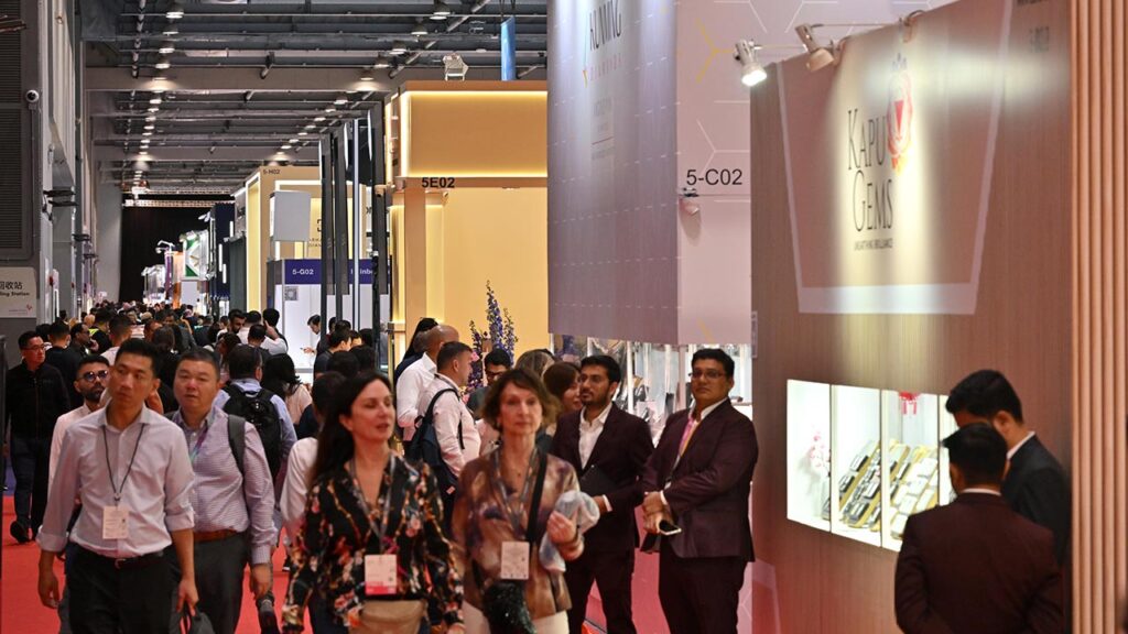 Attendees of the Hong Kong International Diamond, Gem & Pearl Show image
