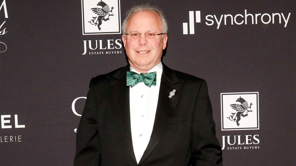 John Green at the Jewelers of America gala event image