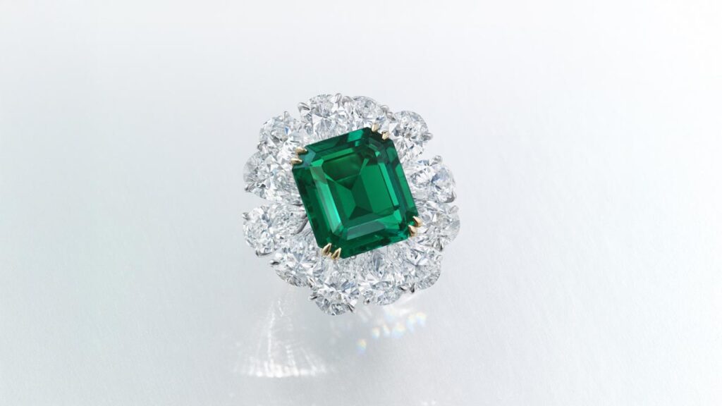 Ring with an octagonal step-cut Colombian emerald at Christie's image