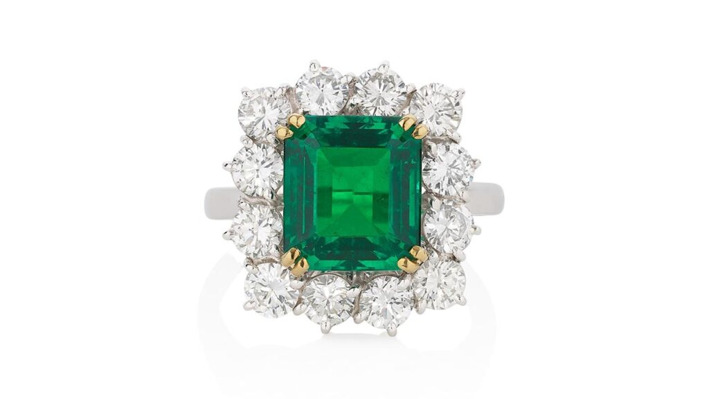Emerald ring at Phillips auction image