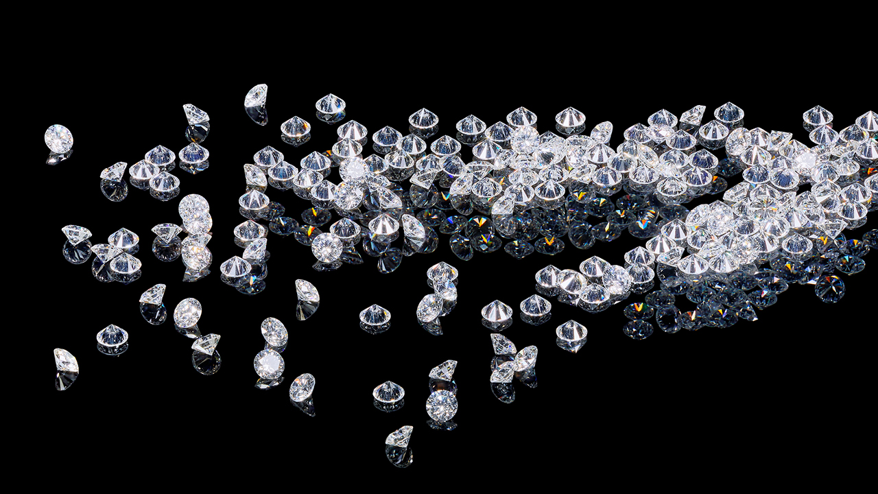 Selection of diamonds from KGK Suisse on display image