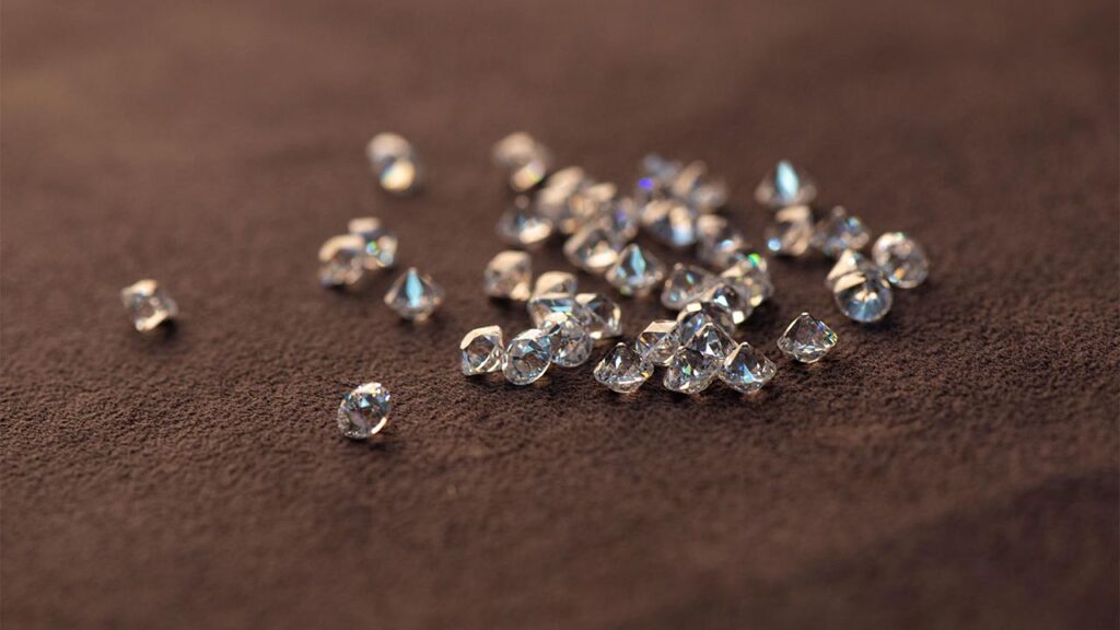 Assorted loose diamonds image