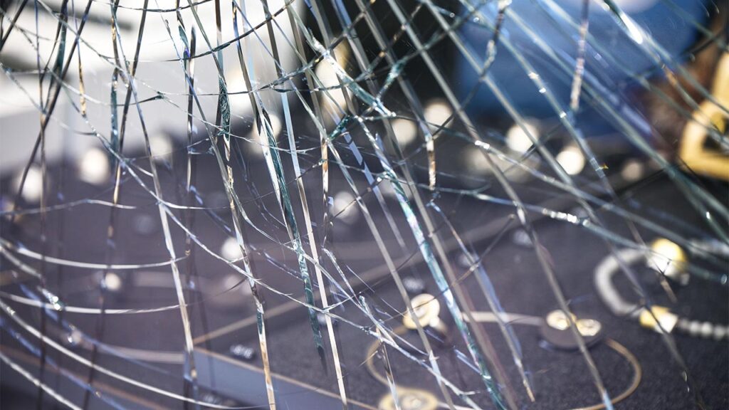 Broken jewelry store window image